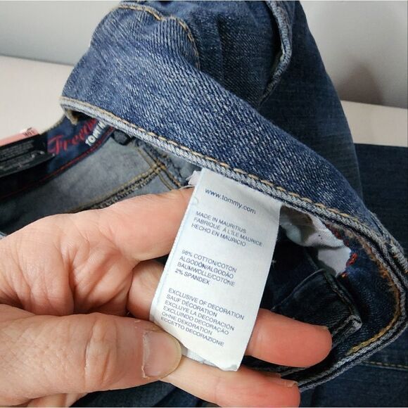 Tommy Hilfiger Freedom Boot Cut Jeans Mid Rise Womens Size 10 R Stretch - Picture 4 of 11